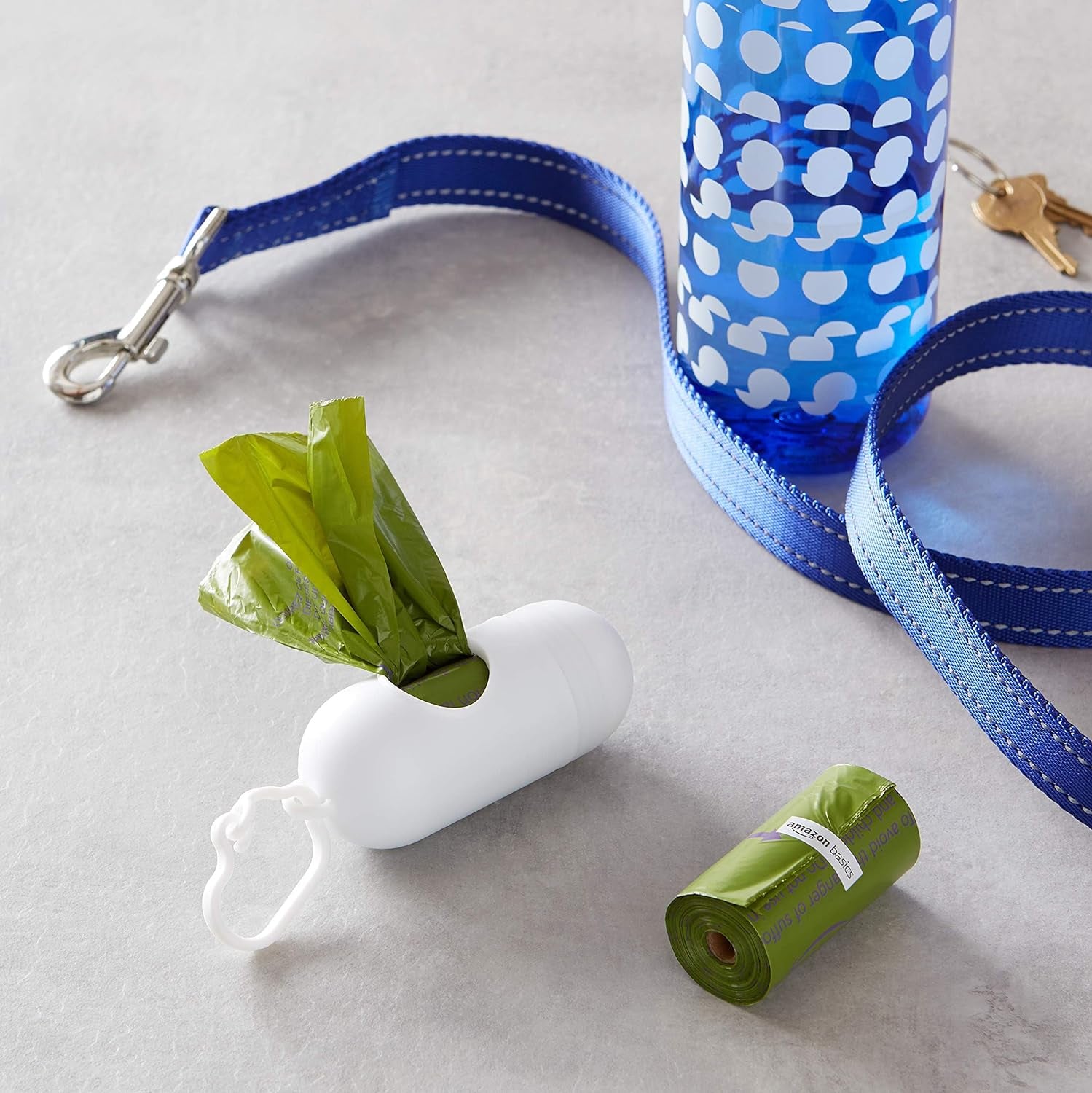 Dog Poop Bags with Dispenser and Leash Clip, 33.02 X 22.86 CM, Cucumber Scented - 270 Bags (18 Rolls)